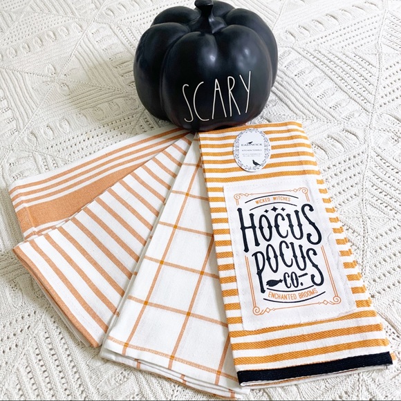 Eastwick Other - NWT🧙Set of 4 Hocus Pocus 🧹Kitchen Towels